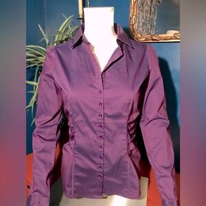 New York & Company Purple Burgundy Iridescent Fitted Ruched Blouse Sz XS